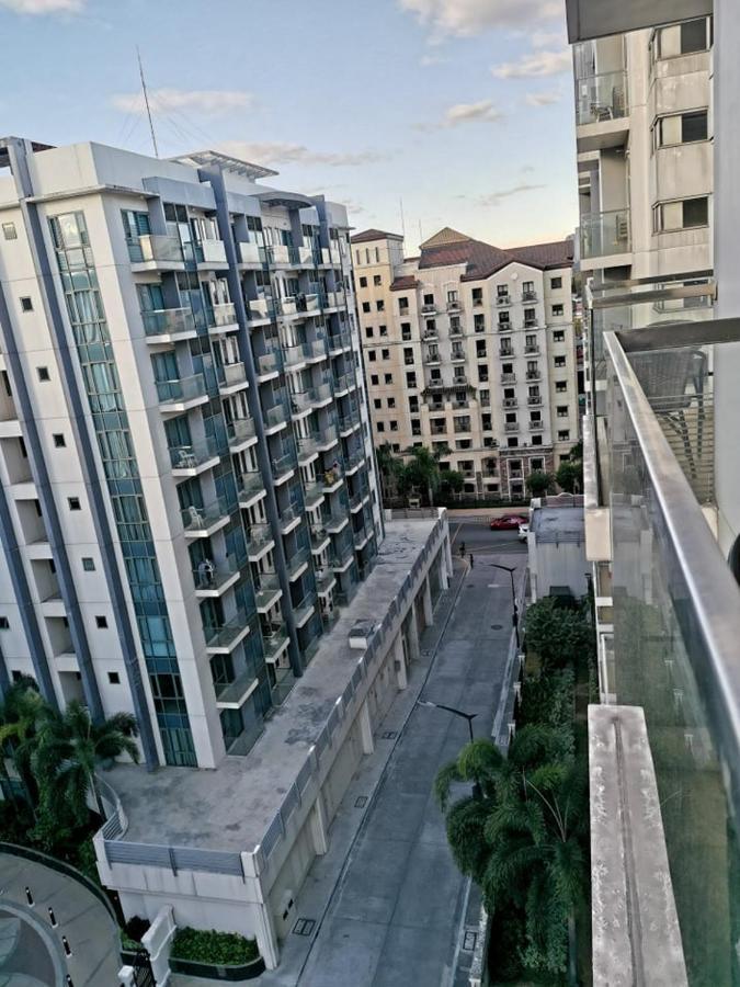 Palm Tree Villas Pasay Ngoại thất bức ảnh