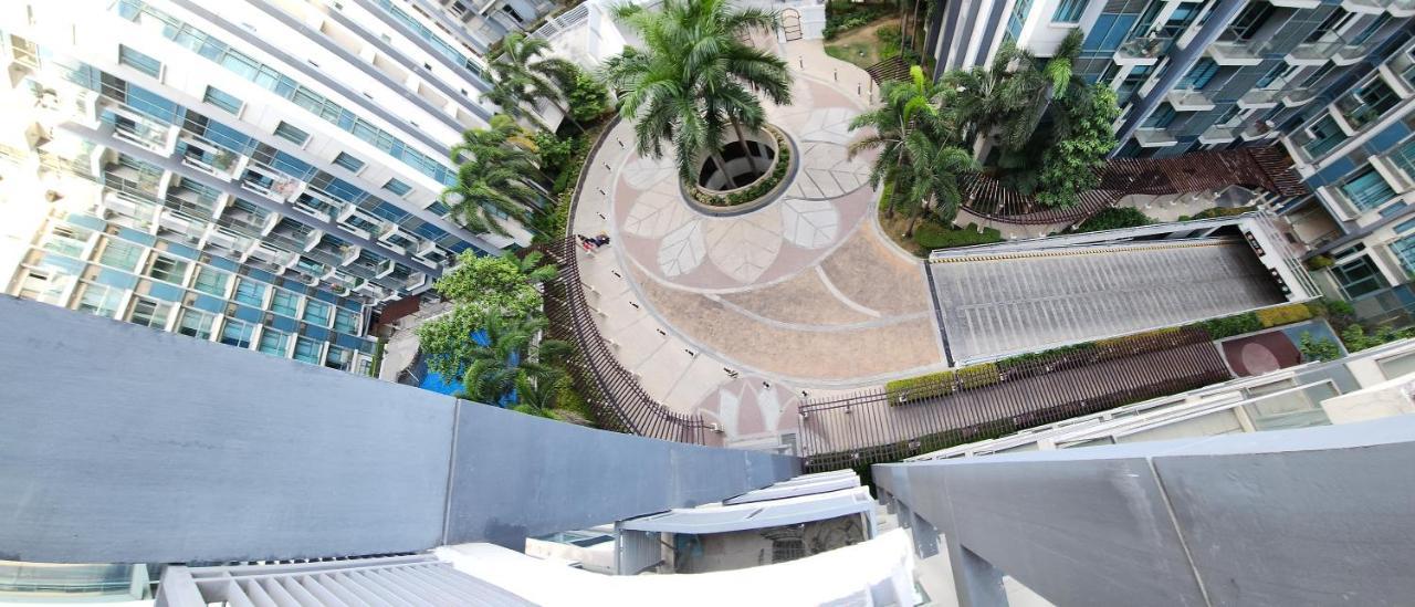 Palm Tree Villas Pasay Ngoại thất bức ảnh