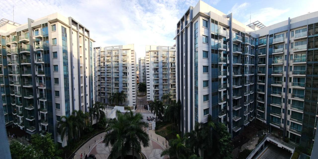 Palm Tree Villas Pasay Ngoại thất bức ảnh