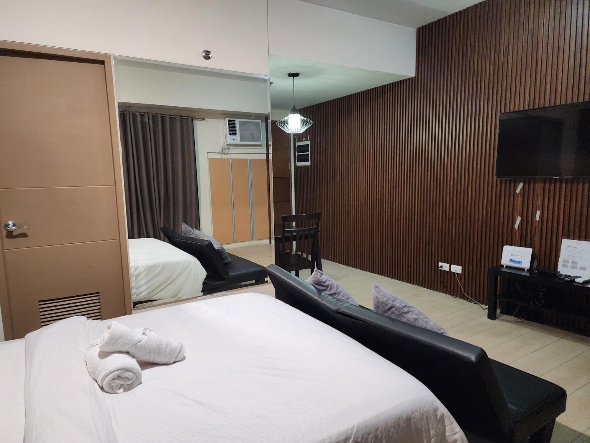 Palm Tree Villas Pasay Ngoại thất bức ảnh