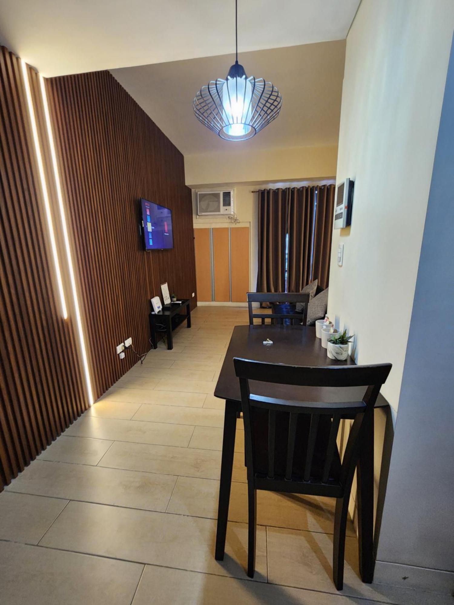 Palm Tree Villas Pasay Ngoại thất bức ảnh